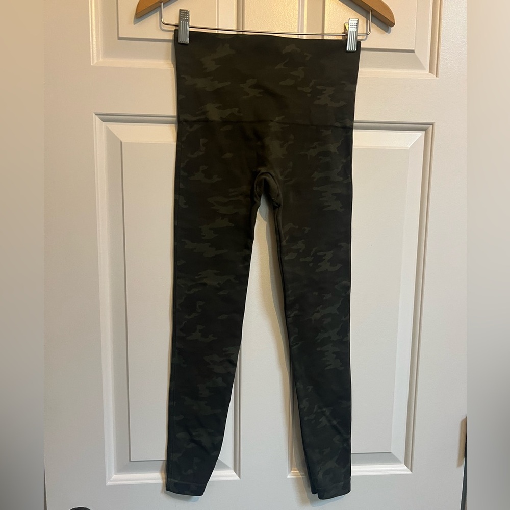 SPANX Olive Green Camo High-Waist Leggings